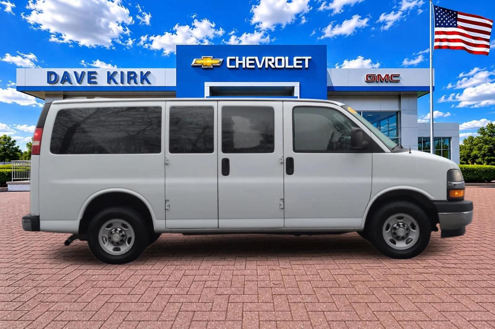 chevrolet express passenger 2017 1GAWGFFFXH1204811 image chevrolet express passenger 2017 1GAWGFFFXH1204811 image